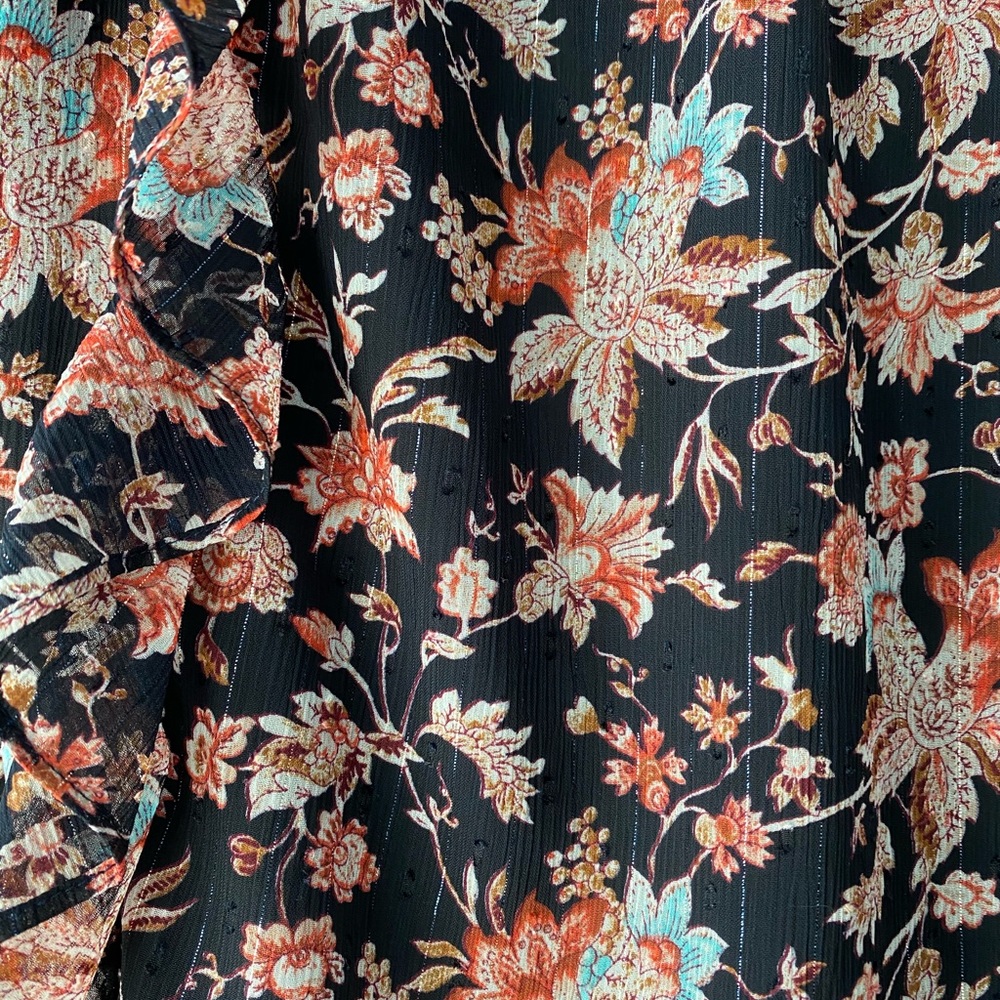 Express Ruffled Floral Top🌼🌺 - Picture 11 of 13
